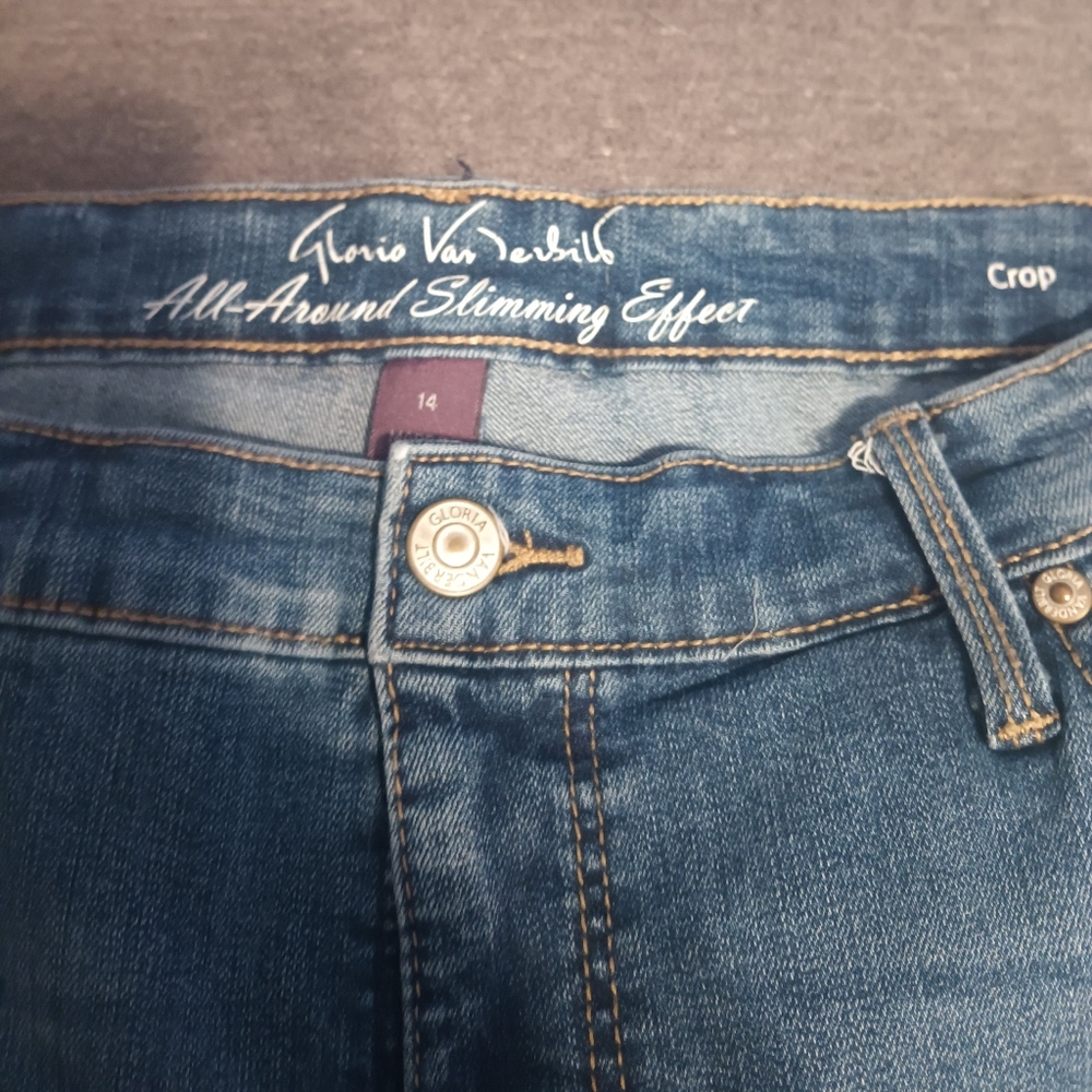 Gloria Vanderbilt Crop Jeans Size 14